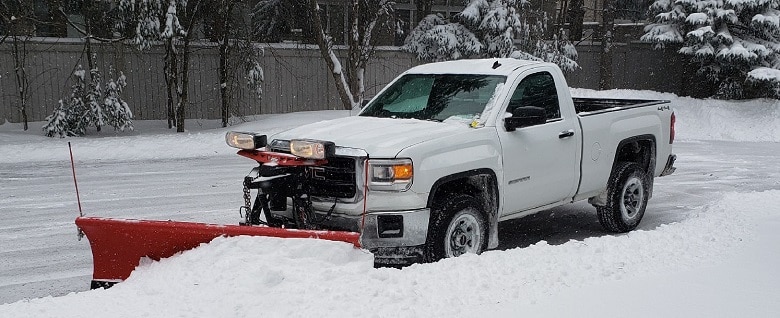 How to choose tires for snow plowing